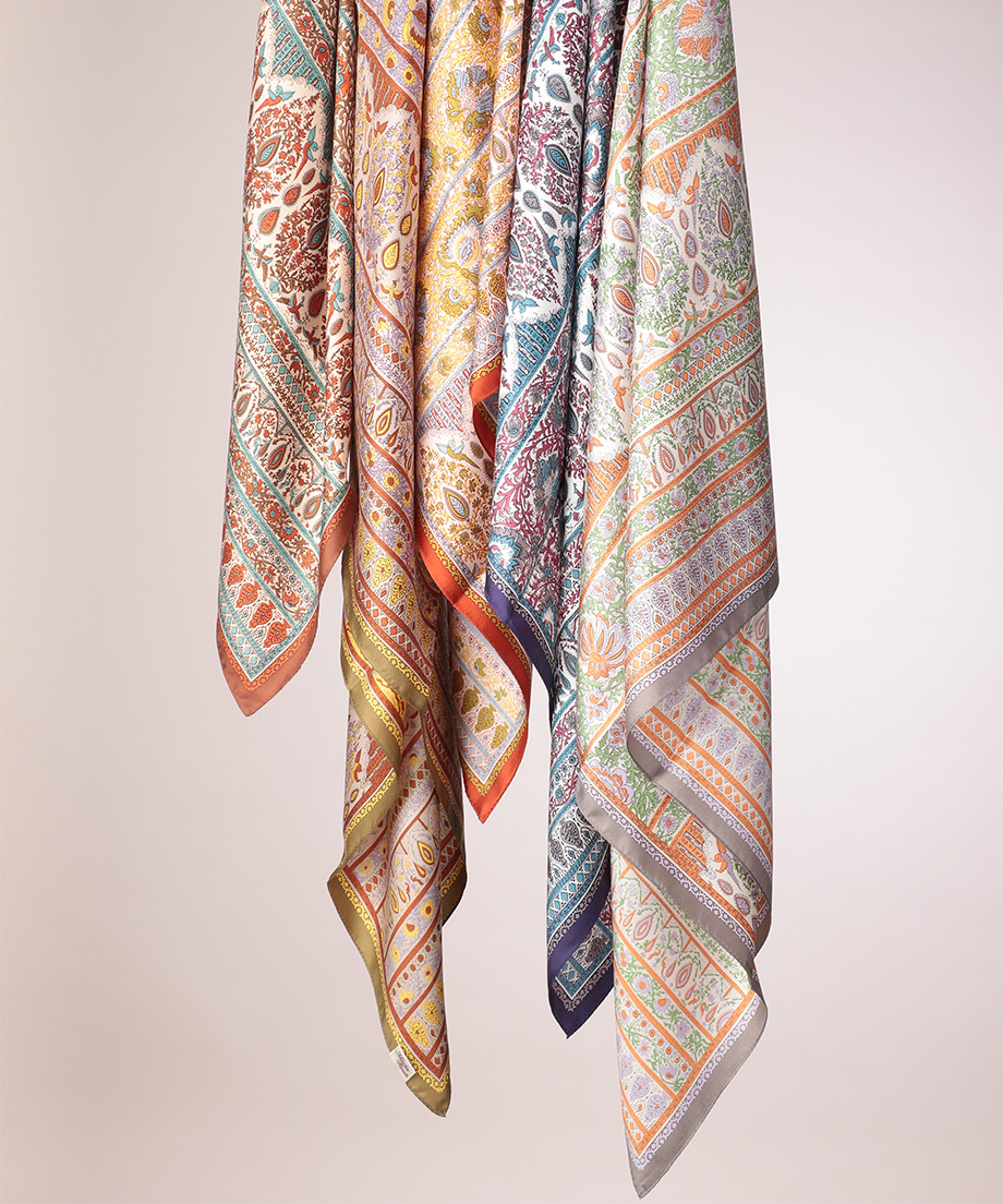 シルク100%手捺染スカーフ(silk 100% hand printing scarf) Made In Japan　